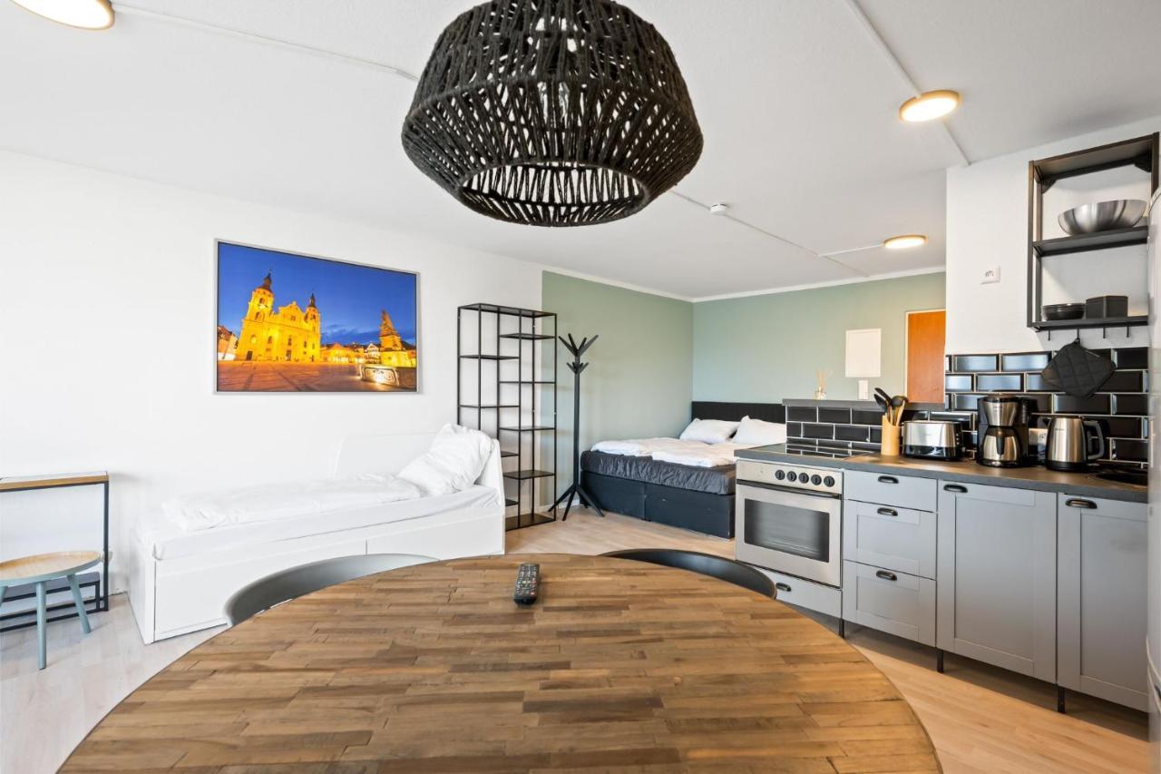 Sali Homes - Fewo Bluehendes Barock Ludwigsburg Esterno foto