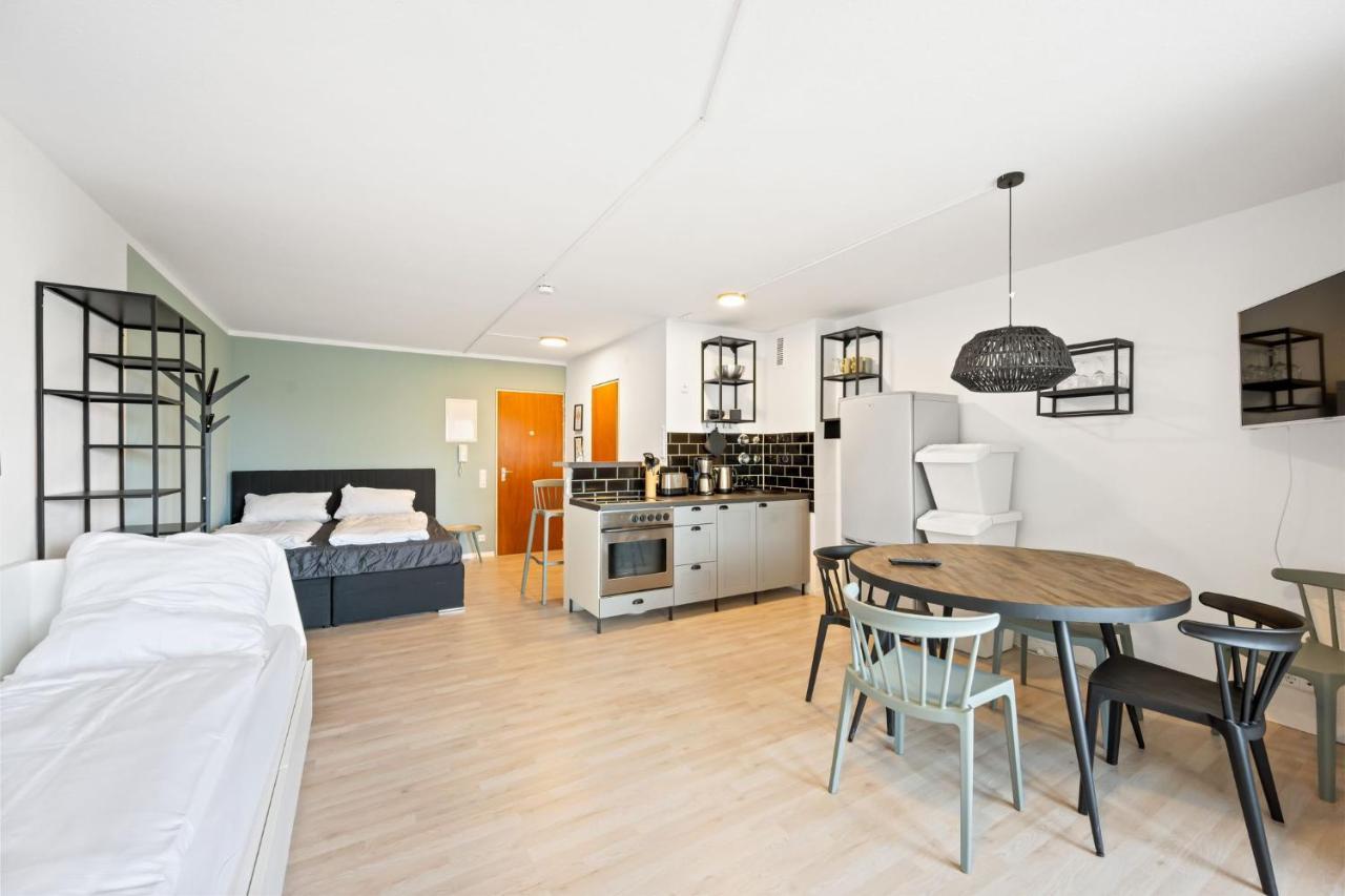 Sali Homes - Fewo Bluehendes Barock Ludwigsburg Esterno foto