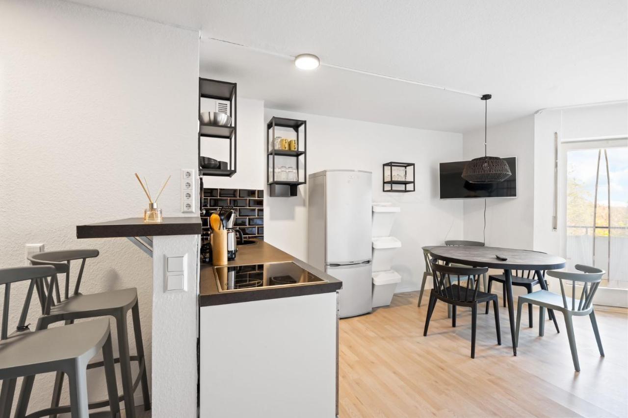 Sali Homes - Fewo Bluehendes Barock Ludwigsburg Esterno foto