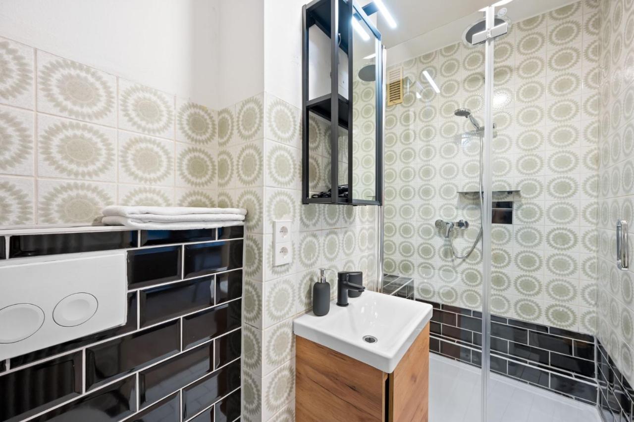 Sali Homes - Fewo Bluehendes Barock Ludwigsburg Esterno foto